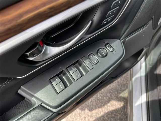 used 2020 Honda CR-V car, priced at $25,610