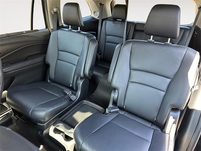 used 2022 Honda Pilot car, priced at $30,950