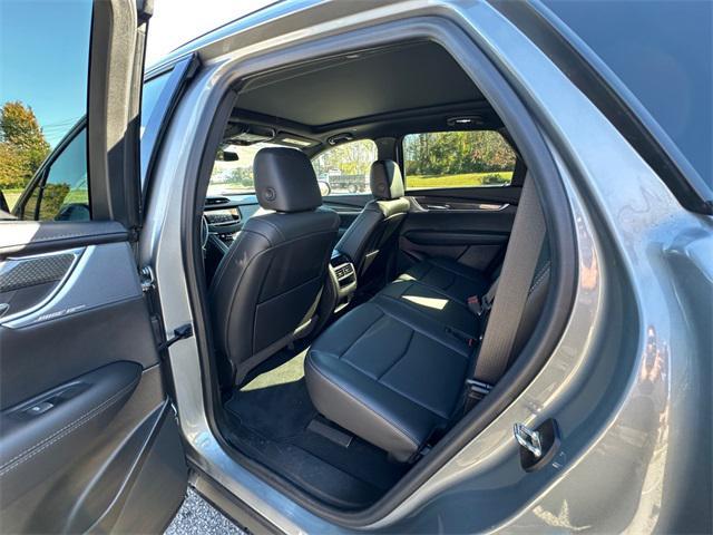 used 2023 Cadillac XT5 car, priced at $34,885
