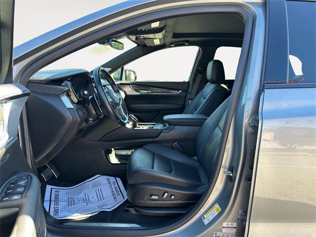 used 2023 Cadillac XT5 car, priced at $34,885