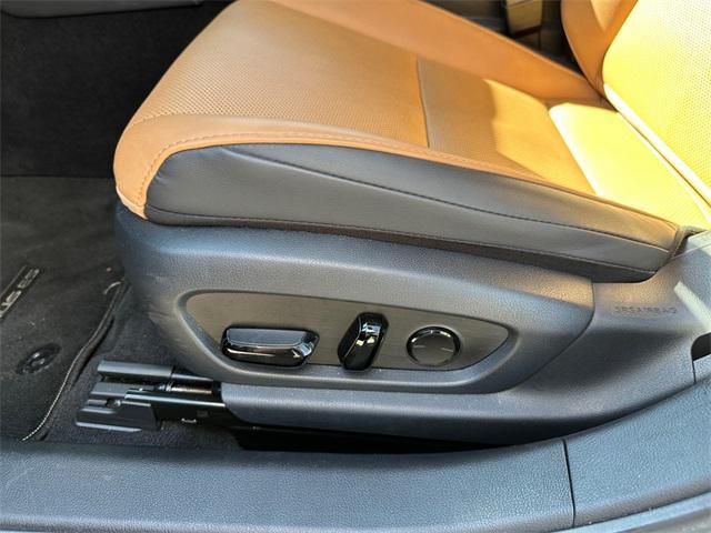 used 2022 Lexus ES 350 car, priced at $35,758