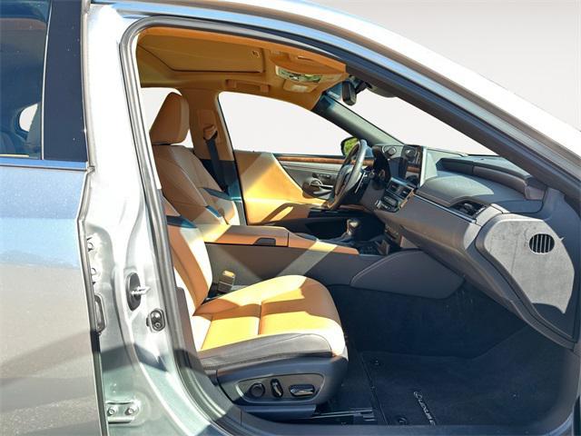 used 2022 Lexus ES 350 car, priced at $35,758