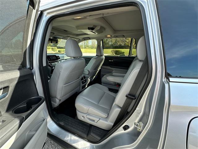 used 2019 Honda Pilot car, priced at $27,490