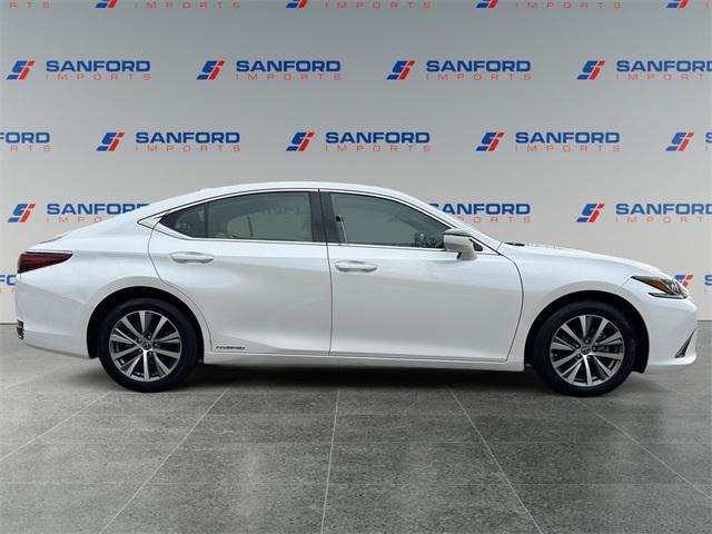 used 2019 Lexus ES 300h car, priced at $30,850