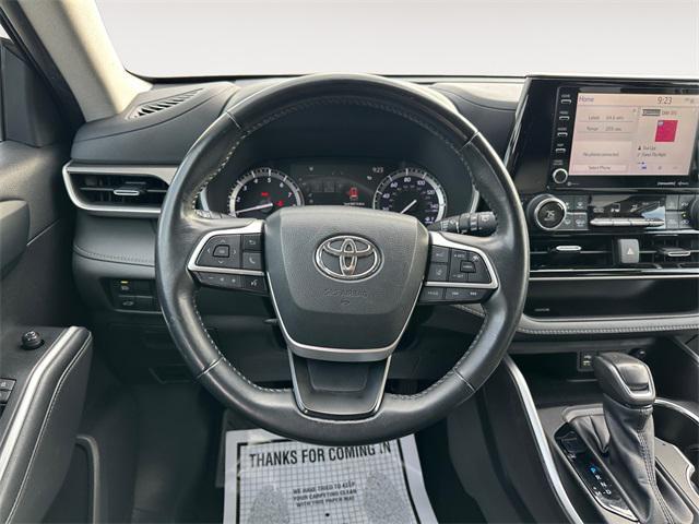 used 2022 Toyota Highlander car, priced at $31,776