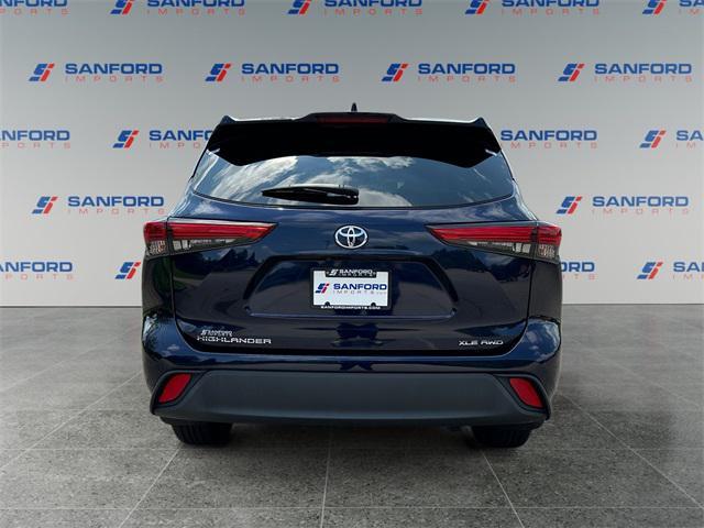 used 2020 Toyota Highlander car, priced at $29,450