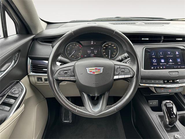 used 2022 Cadillac XT4 car, priced at $23,450