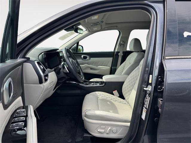 used 2022 Kia Sorento car, priced at $25,488