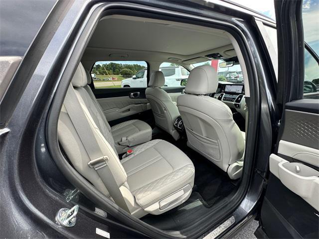 used 2022 Kia Sorento car, priced at $25,488