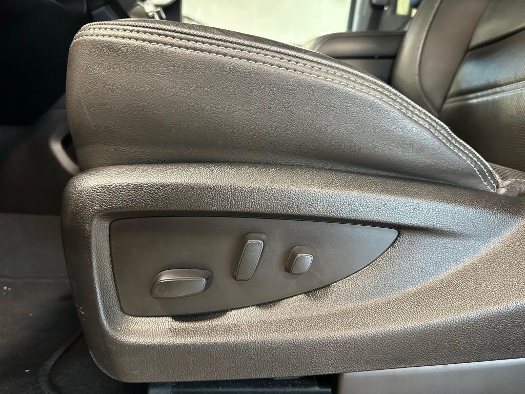 used 2019 GMC Yukon car, priced at $38,000