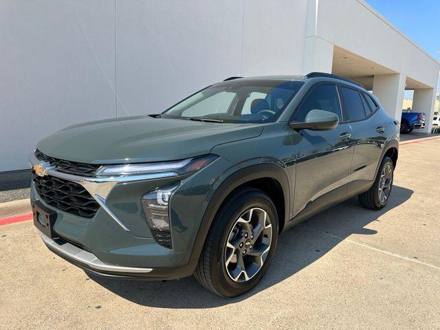 used 2025 Chevrolet Trax car, priced at $23,000