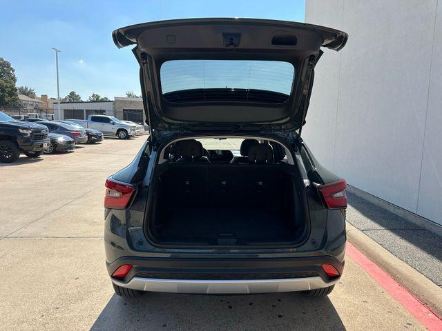 used 2025 Chevrolet Trax car, priced at $23,000