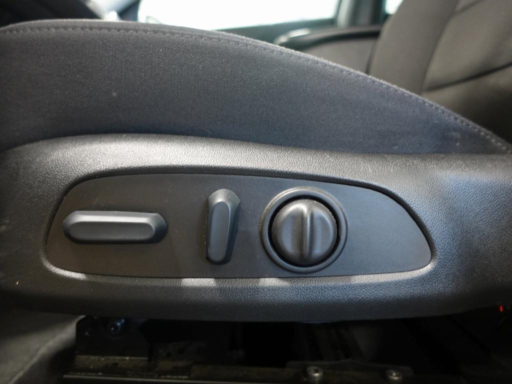 used 2022 Chevrolet Malibu car, priced at $19,900