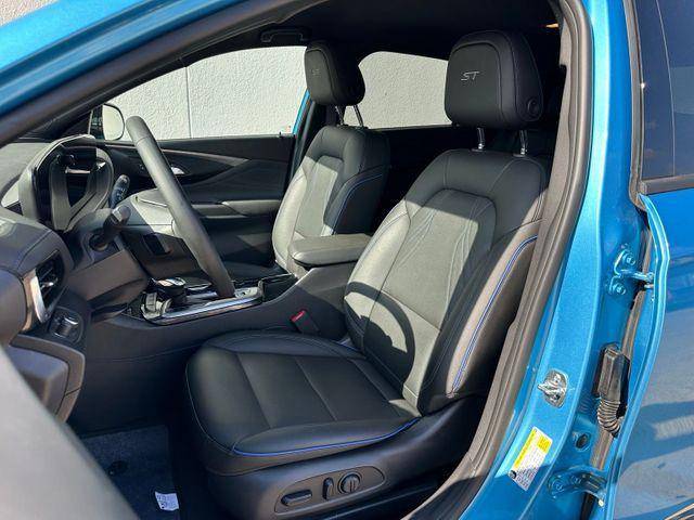 used 2025 Buick Envista car, priced at $26,500