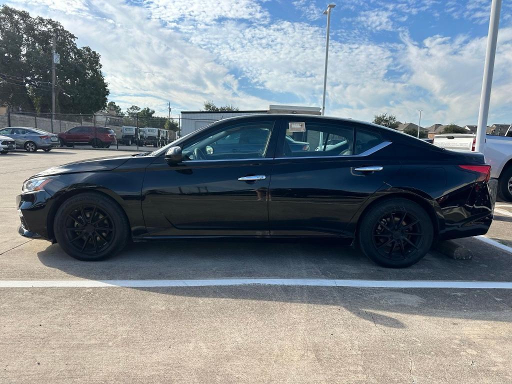 used 2022 Nissan Altima car, priced at $18,750
