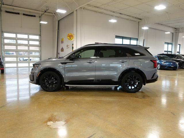 used 2021 Kia Sorento car, priced at $28,100