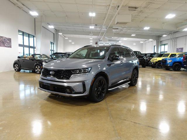 used 2021 Kia Sorento car, priced at $28,100