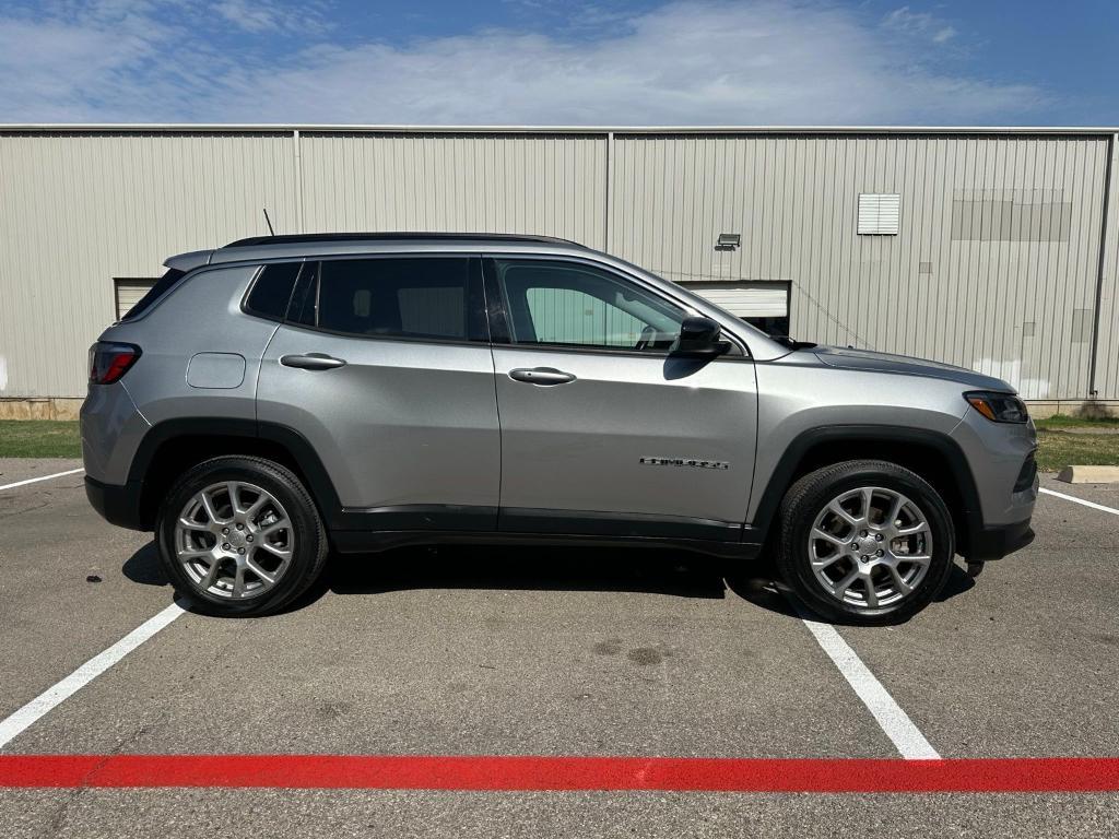 used 2022 Jeep Compass car, priced at $23,000