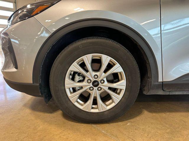 used 2023 Ford Escape car, priced at $22,000