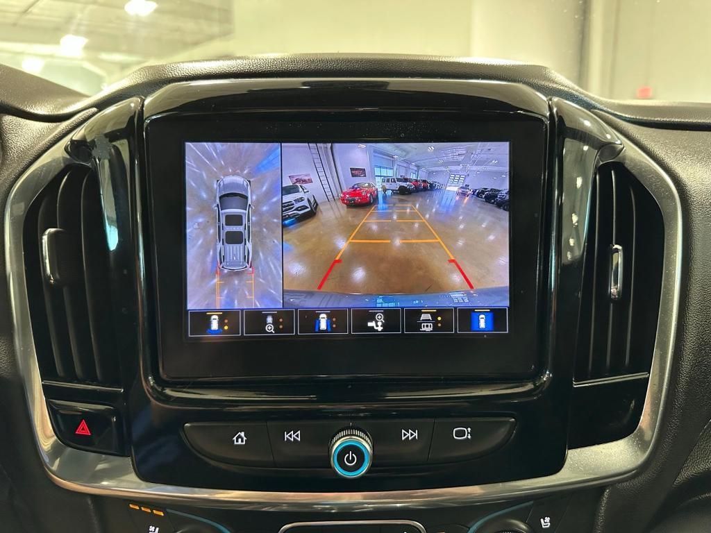 used 2023 Chevrolet Traverse car, priced at $39,000