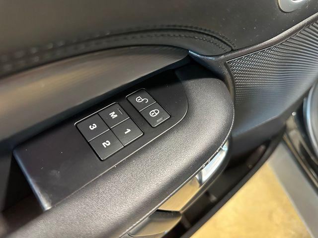 used 2018 Land Rover Discovery car, priced at $25,750