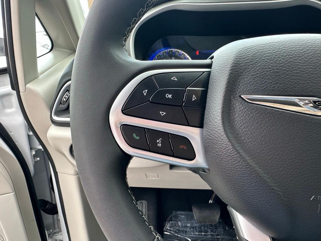 used 2022 Chrysler Pacifica car, priced at $23,500