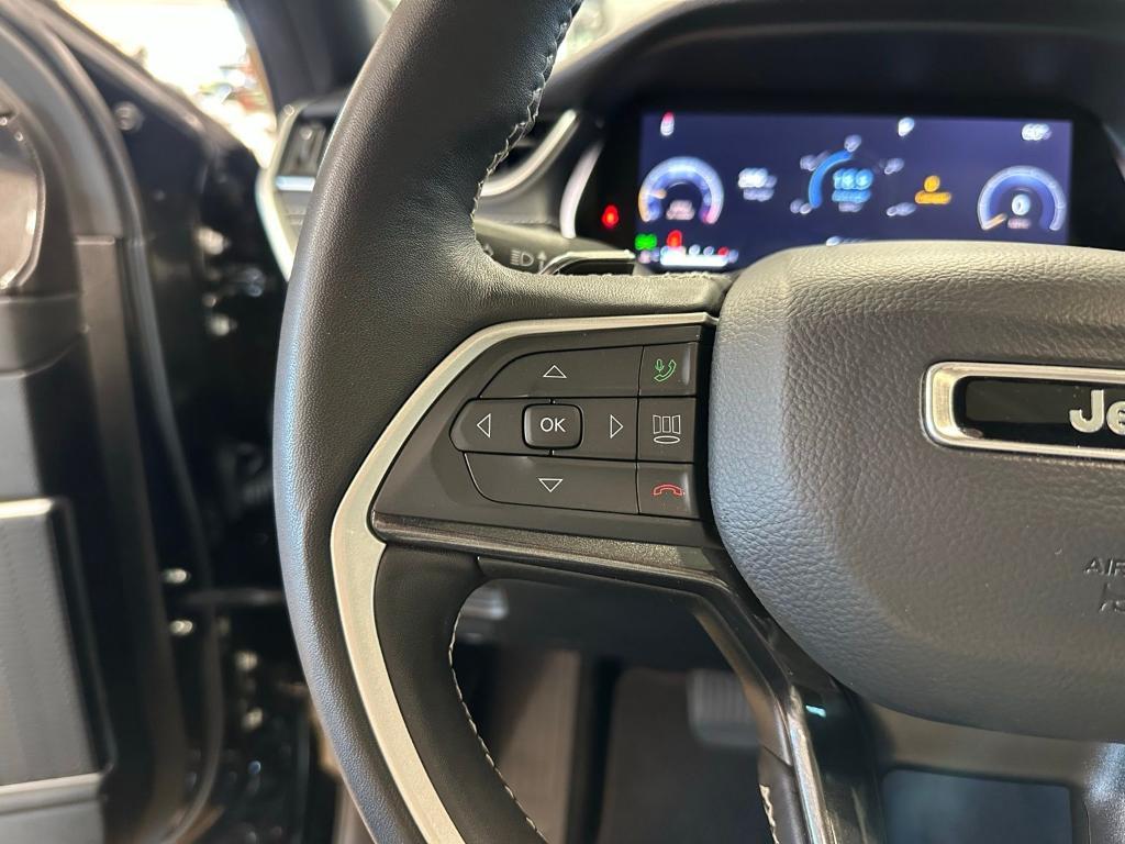 used 2022 Jeep Grand Cherokee car, priced at $29,750