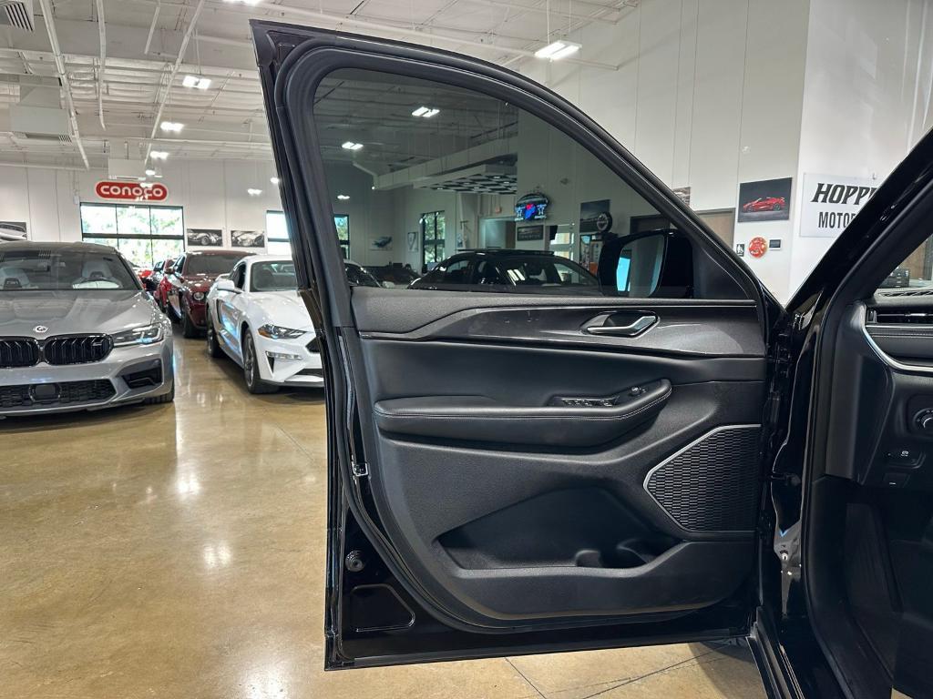 used 2022 Jeep Grand Cherokee car, priced at $29,750