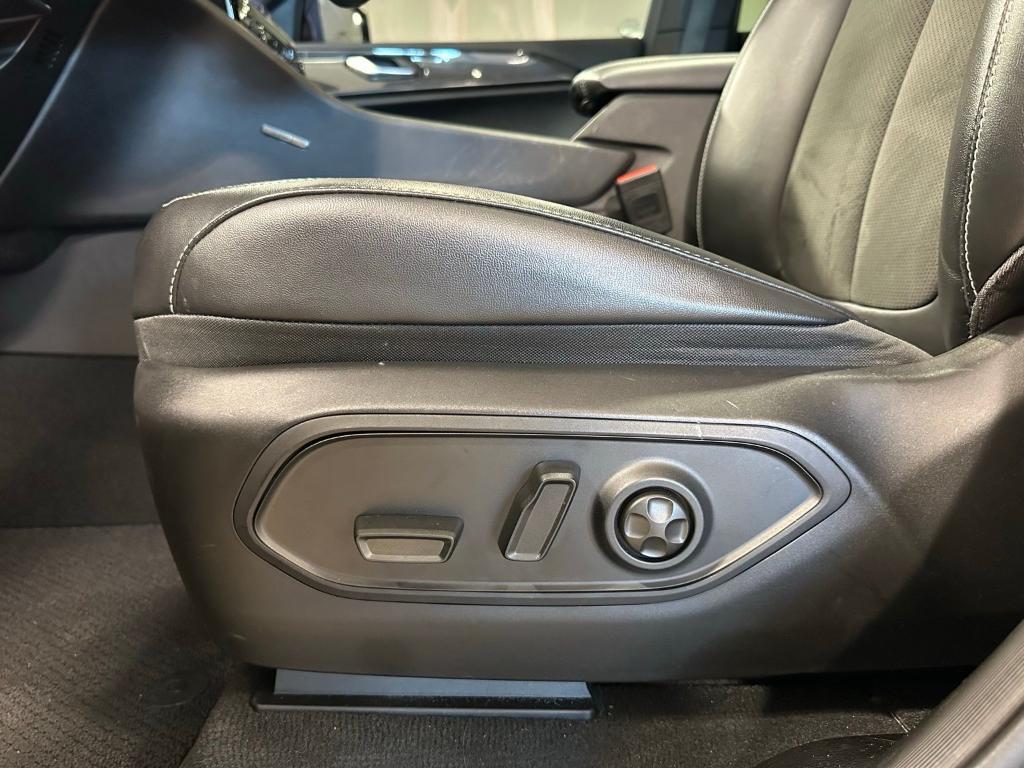 used 2022 Jeep Grand Cherokee car, priced at $29,750