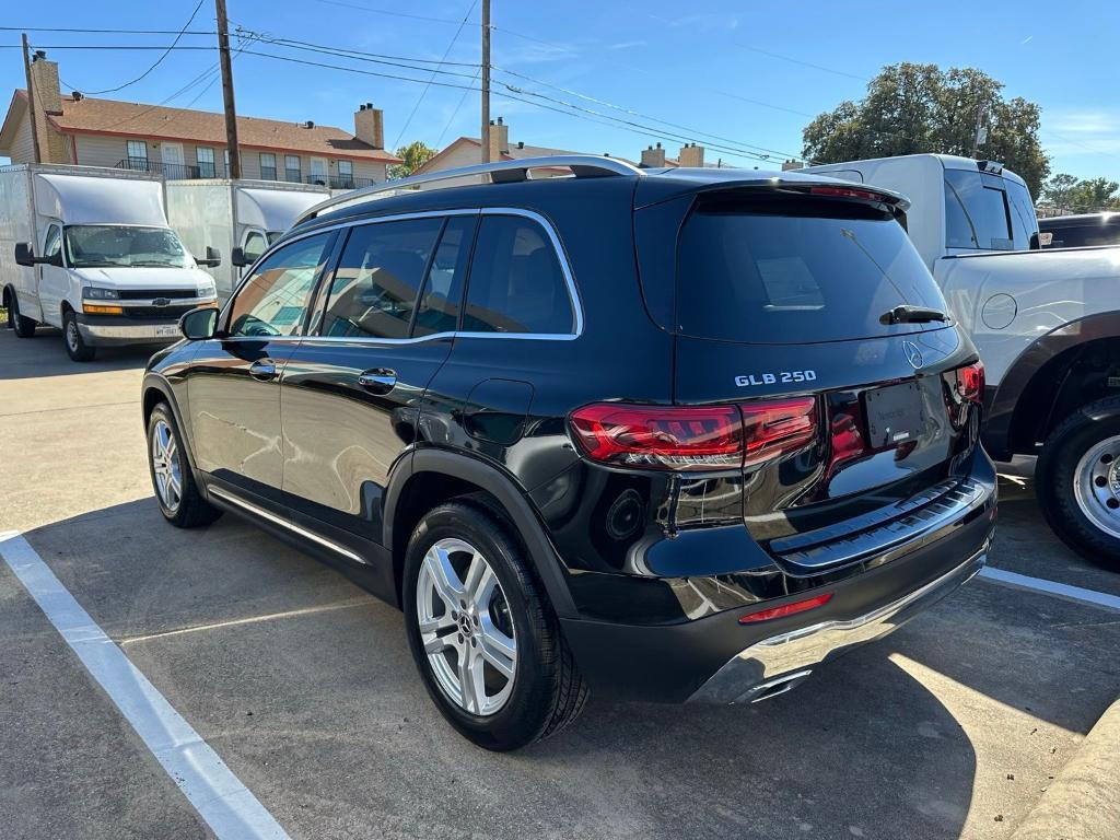 used 2020 Mercedes-Benz GLB 250 car, priced at $22,750