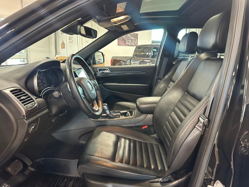 used 2021 Jeep Grand Cherokee car, priced at $29,500
