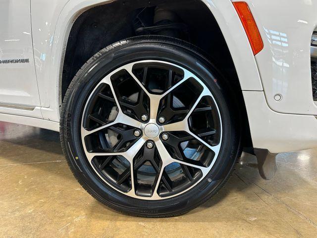 used 2022 Jeep Grand Cherokee car, priced at $45,000