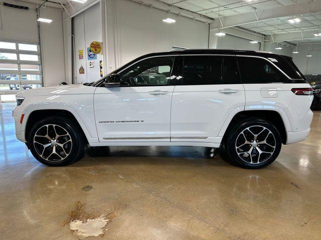 used 2022 Jeep Grand Cherokee car, priced at $45,000