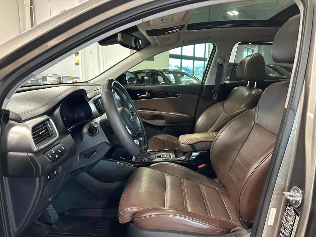 used 2019 Kia Sorento car, priced at $24,000