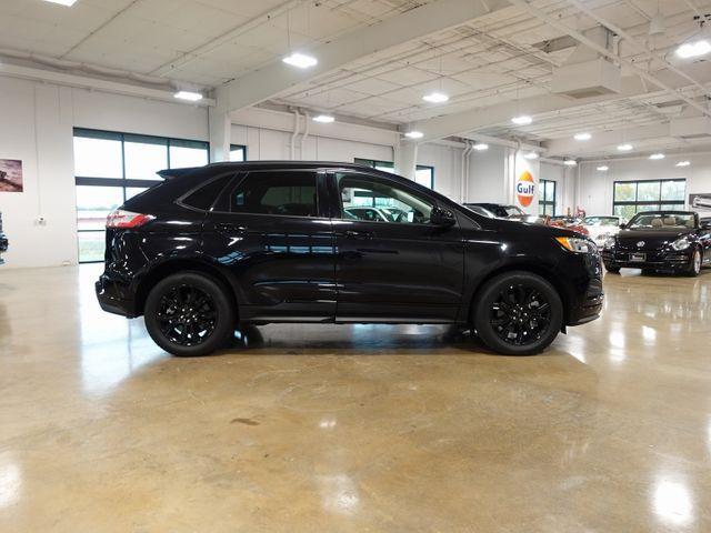 used 2022 Ford Edge car, priced at $22,950