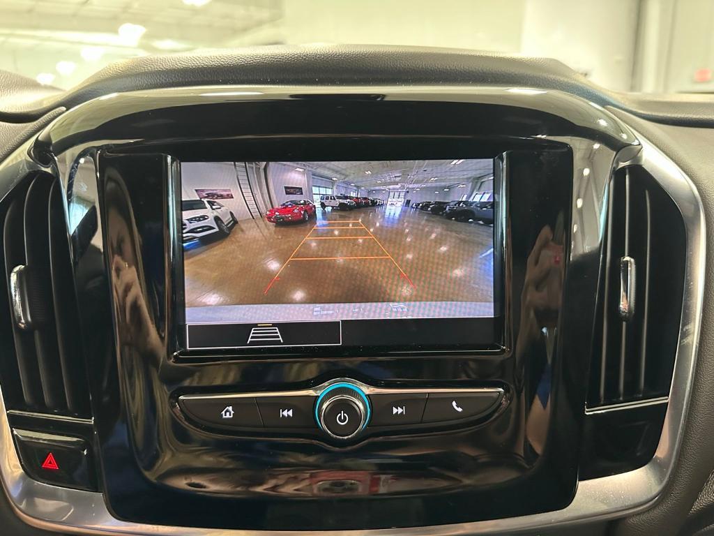 used 2023 Chevrolet Traverse car, priced at $29,750