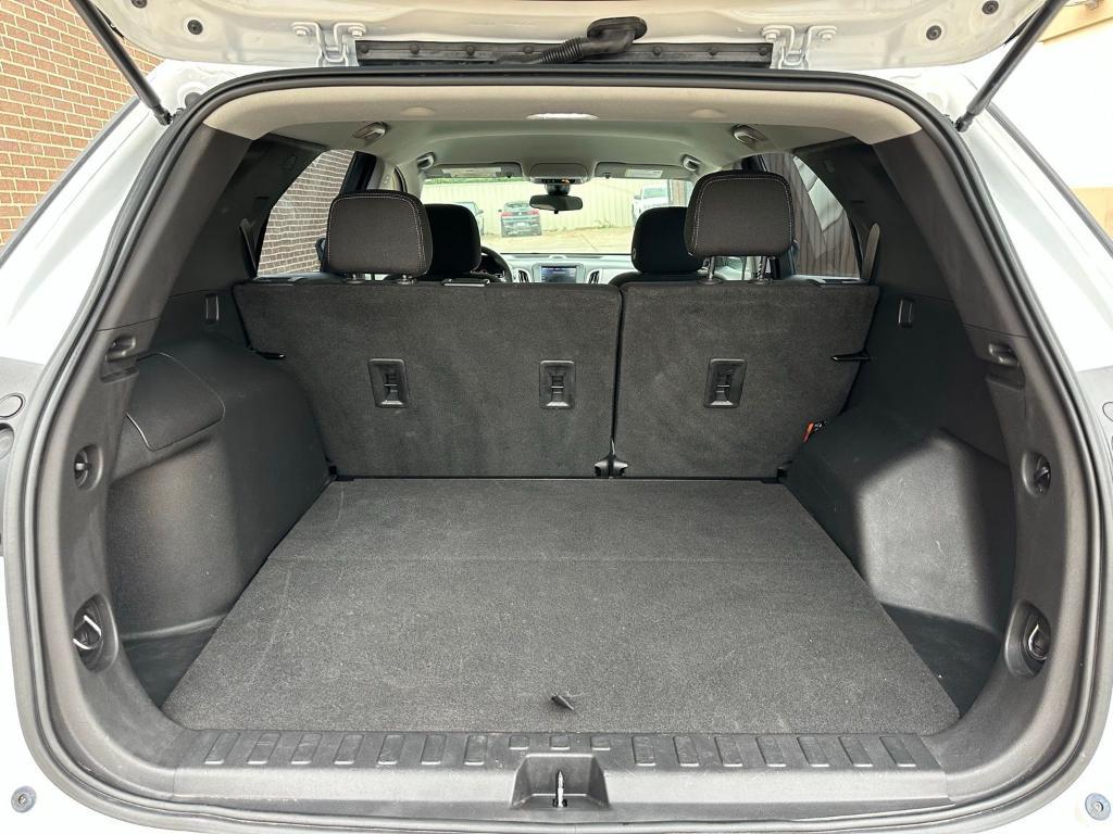 used 2021 Chevrolet Equinox car, priced at $18,700