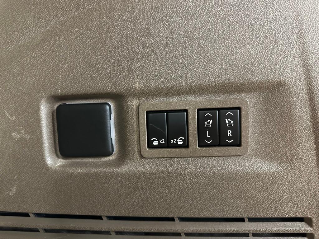 used 2023 GMC Yukon XL car, priced at $65,000