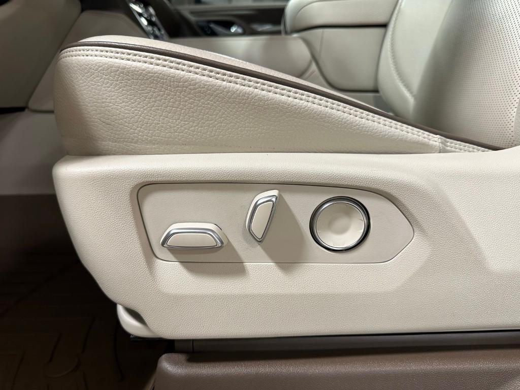 used 2023 GMC Yukon XL car, priced at $65,000
