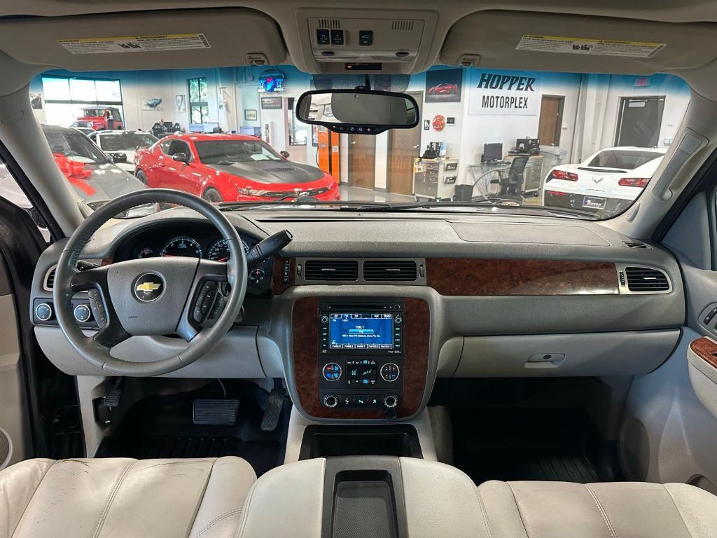 used 2010 Chevrolet Suburban car, priced at $9,900