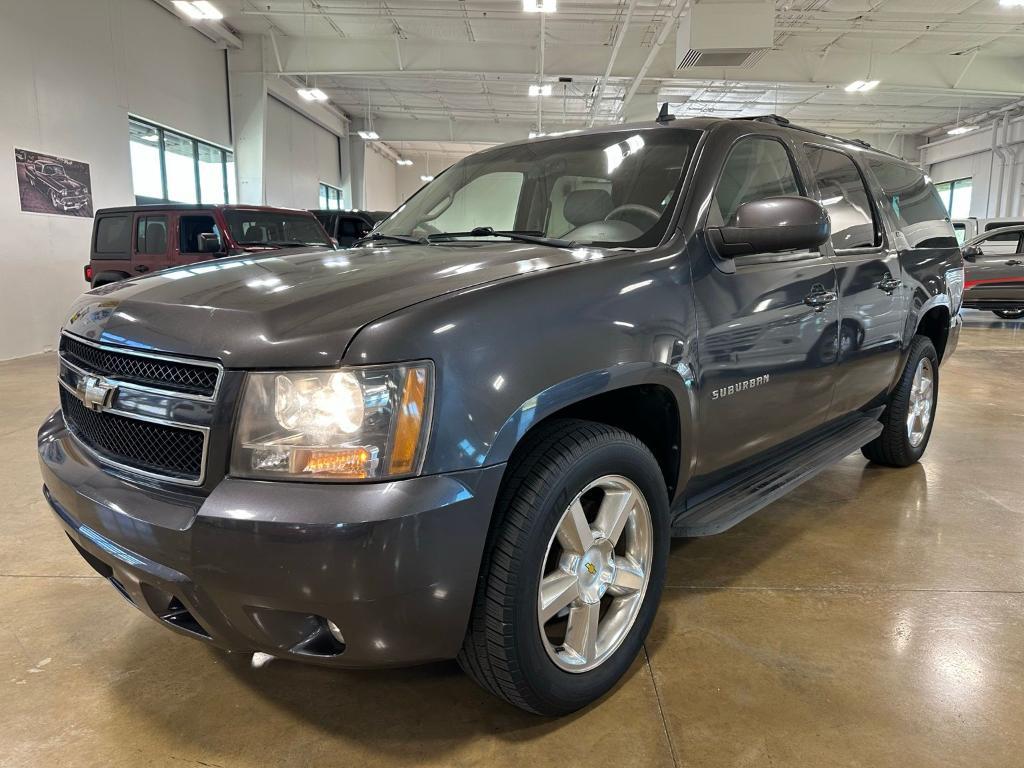 used 2010 Chevrolet Suburban car, priced at $9,900