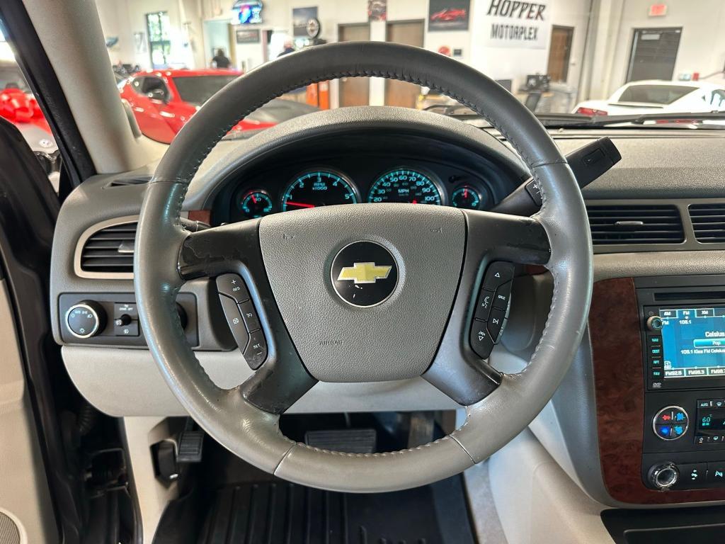 used 2010 Chevrolet Suburban car, priced at $9,900