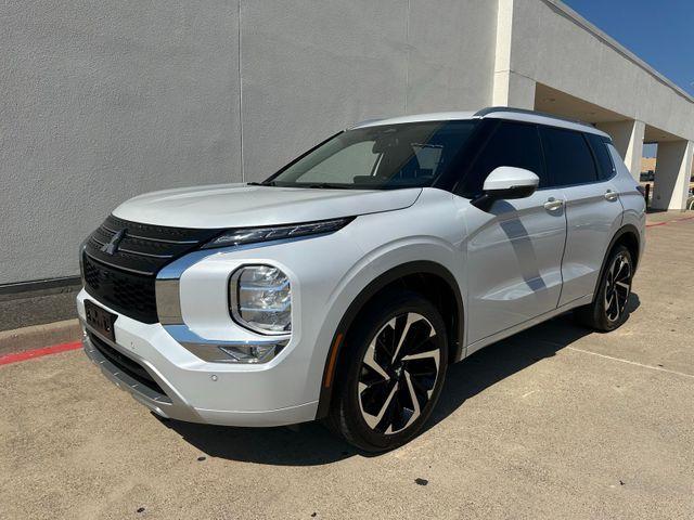 used 2023 Mitsubishi Outlander car, priced at $26,000