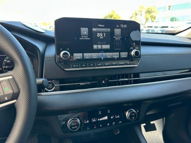 used 2023 Mitsubishi Outlander car, priced at $26,000