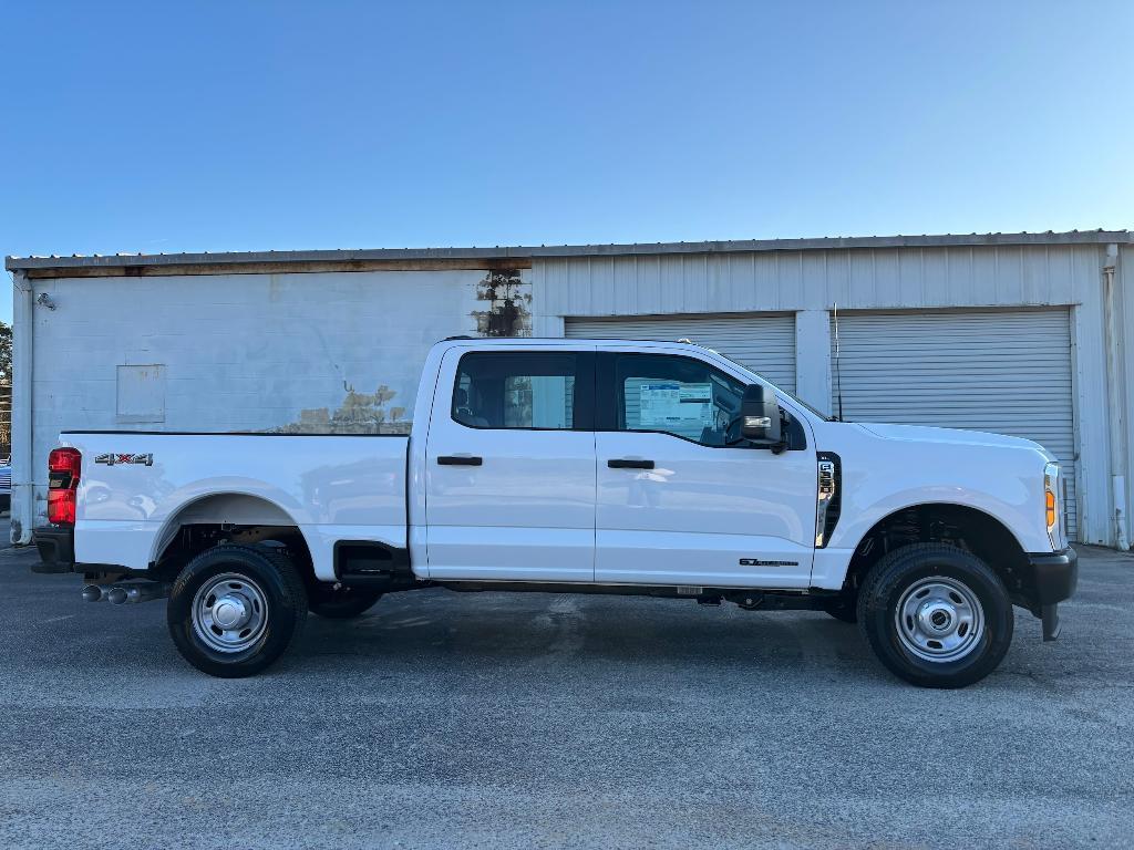 new 2024 Ford F-350 car, priced at $67,920