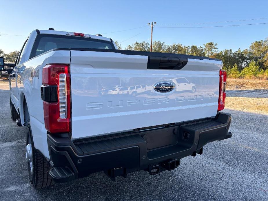 new 2024 Ford F-350 car, priced at $67,920