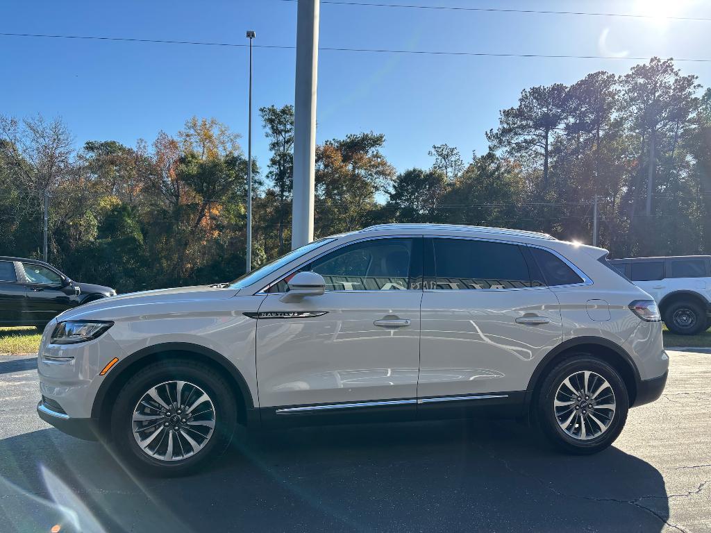 used 2021 Lincoln Nautilus car, priced at $30,900