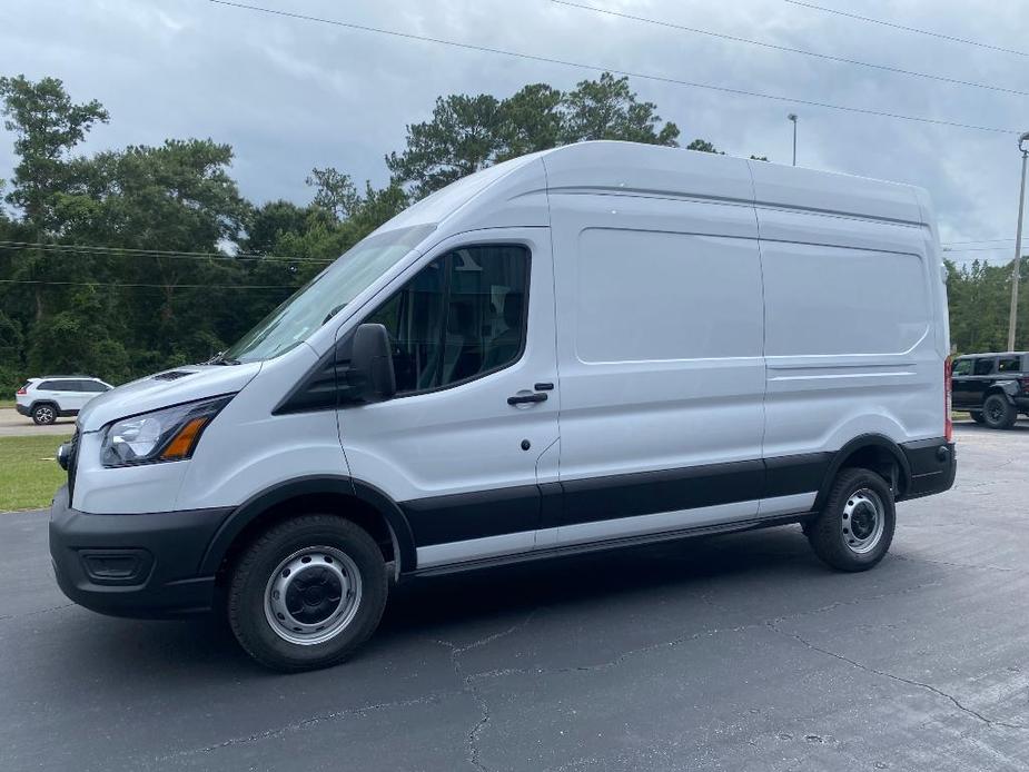 new 2024 Ford Transit-250 car