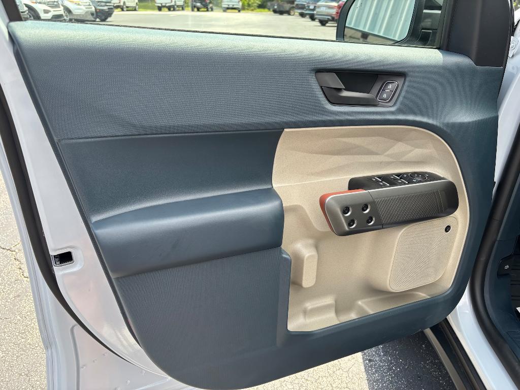 new 2025 Ford Maverick car, priced at $39,230