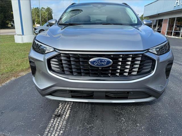 used 2024 Ford Escape car, priced at $29,900